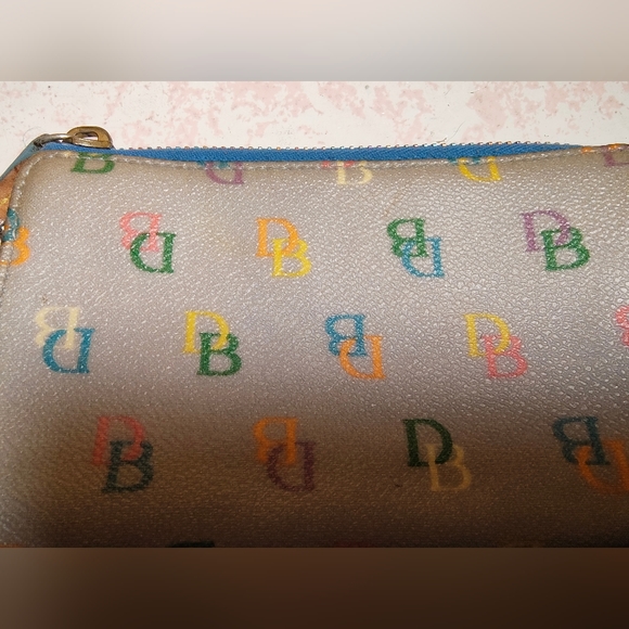 Dooney & Bourke Vintage Rainbow Canvas Wallet - Picture 4 of 8